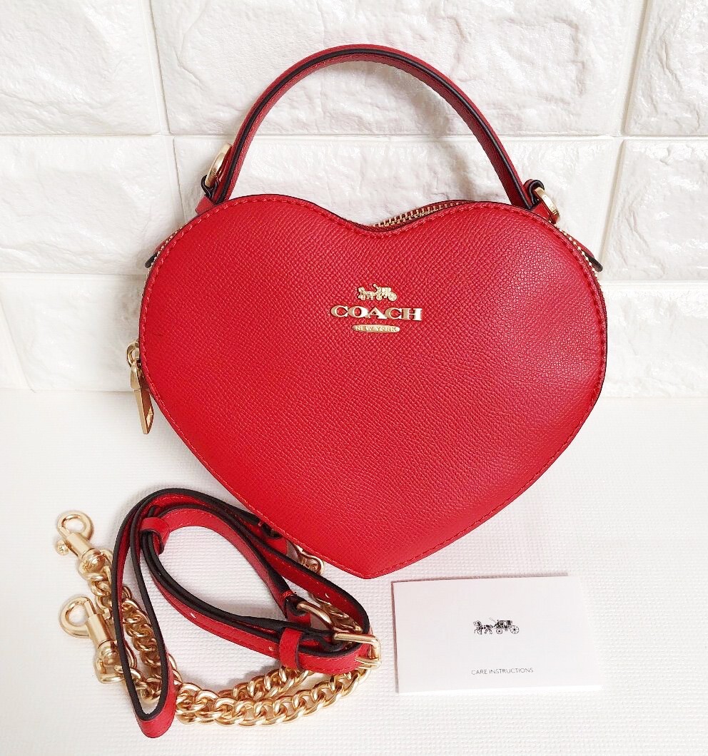 【SALE★送関込/国内発送】COACH Heart Crossbody COACH Heart Crossbody shoulder 2WAY Bag Red Apple CE652