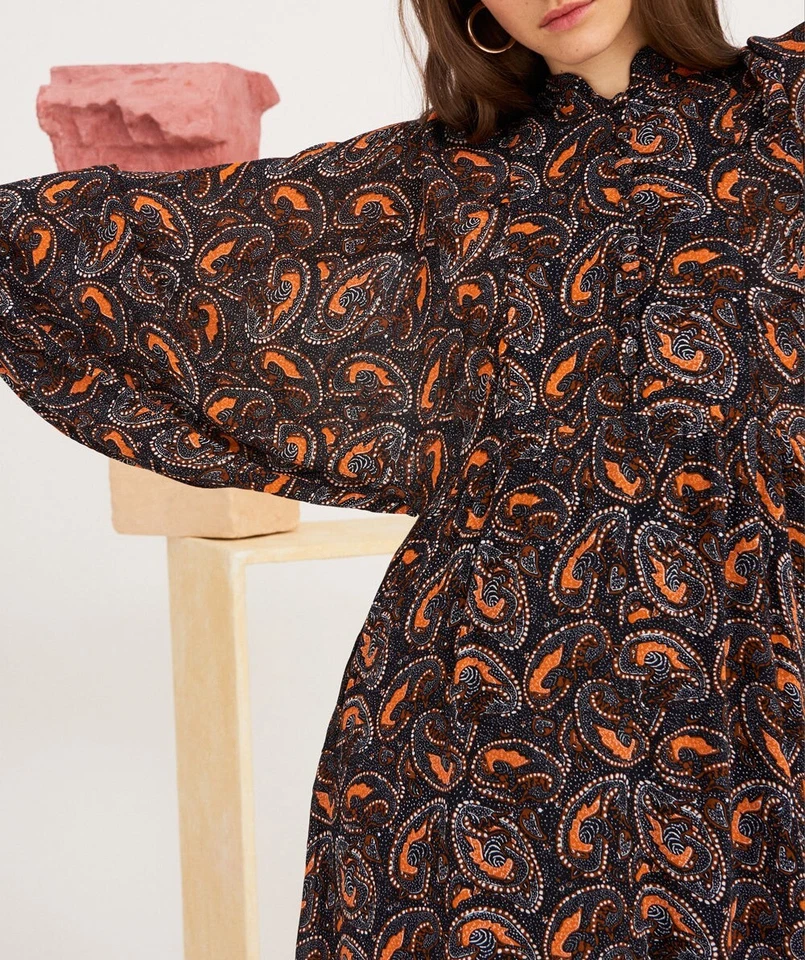 Mini vestido crepe estampado tamanho P US$ 420 NOVO SEM ETIQUETAS ANTIK BATIK Anthropologie Otto - Imagem 3 de 4