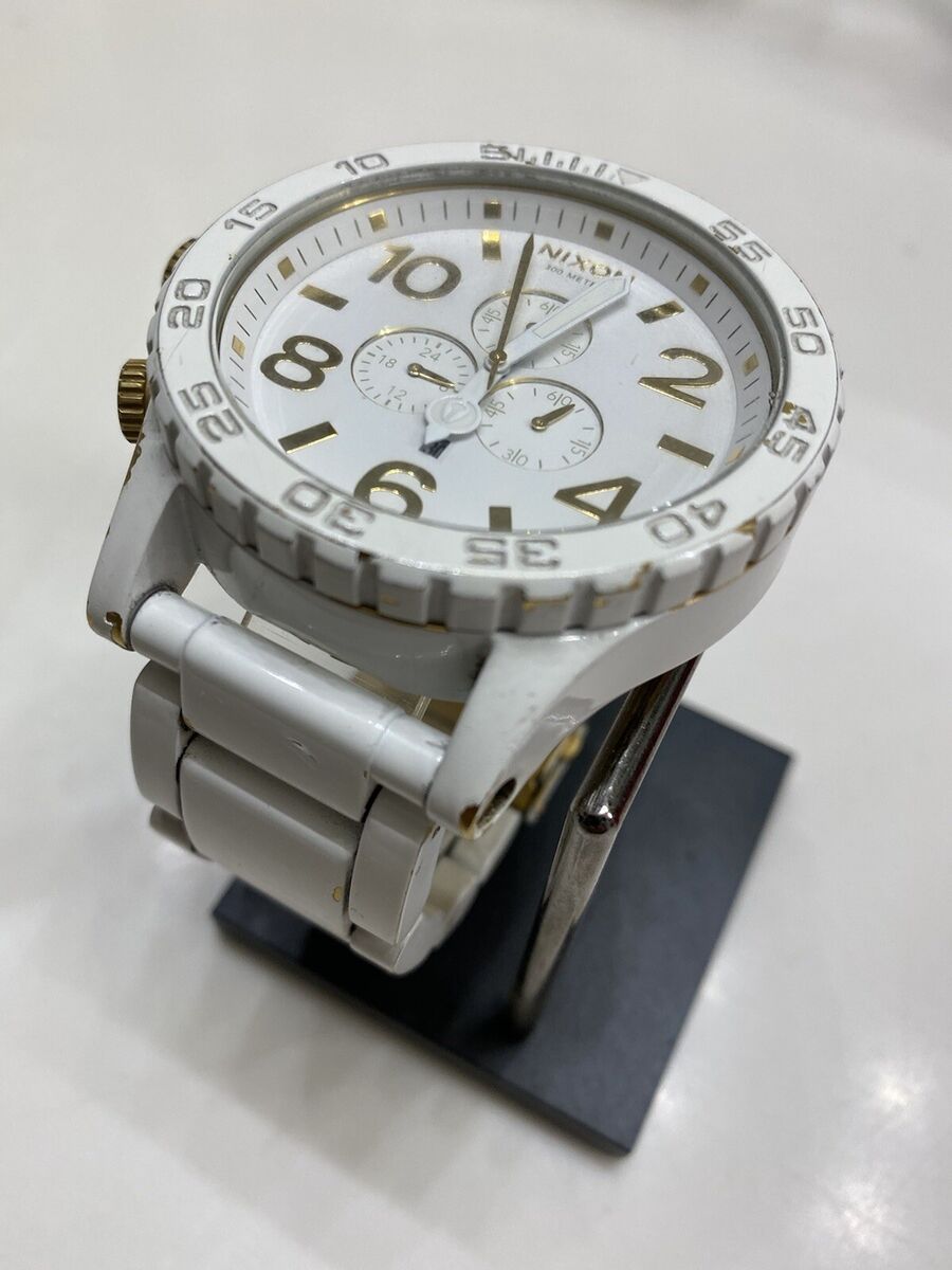 Nixon Watch 51-30 Chrono Stainless Steel White / Gold Nixon Watch 51-30 Chrono Stainless Steel White / Gold