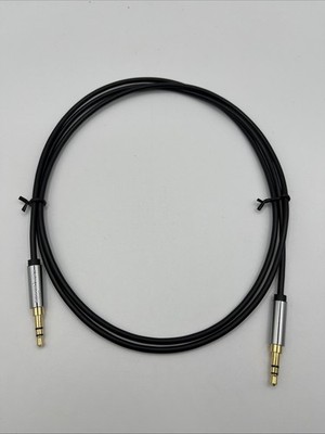 Amazon Basics Auxiliary Kabel, Stereo-Audiokabel, 3,5 mm-Klinkenstecker auf 3,5