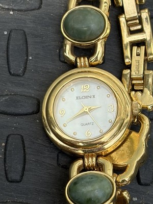 Vintage Elgin Quartz Green Jade Mother of Pearl Dial Ladies  display picture 1