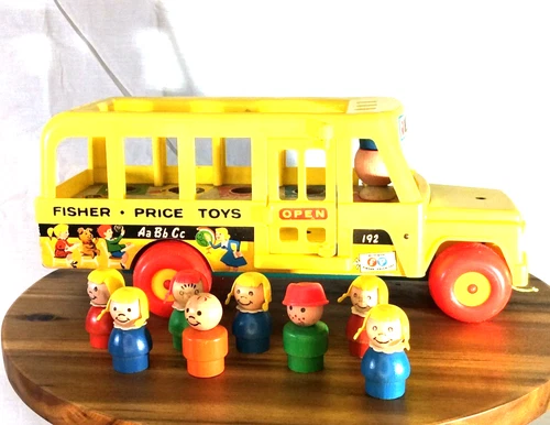 Vintage 1965 Fisher Price School Bus #192 8 figures