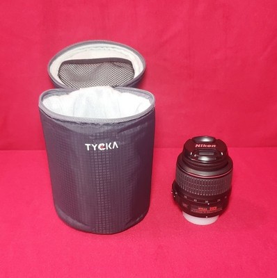 Nikon Nikkor DX 18-55mm VR AF-S f/3.5-5.6 G Lens w/ Tycka Soft Case