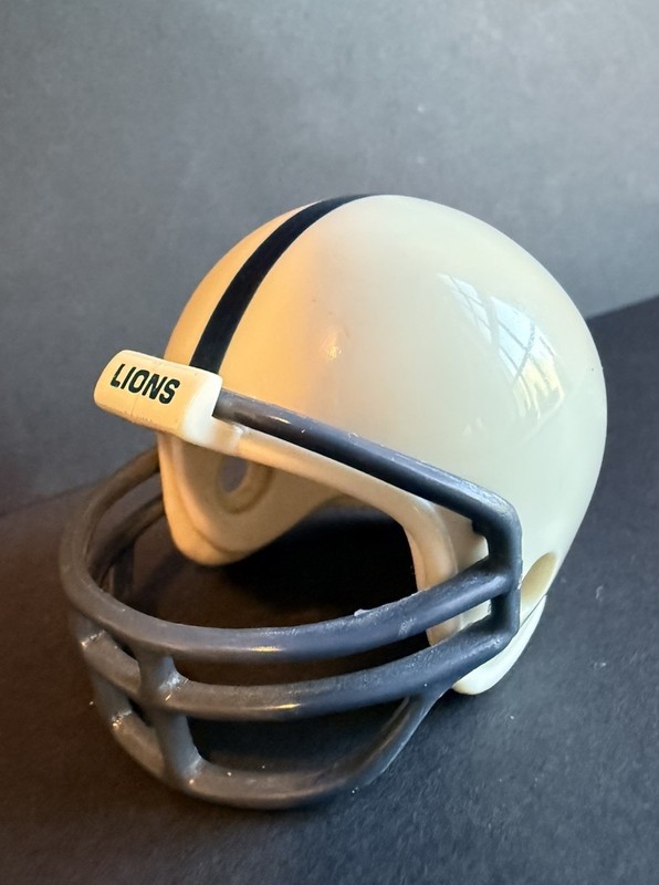 VINTAGE Riddell Detroit Lions Mini Football Helmet, 2”