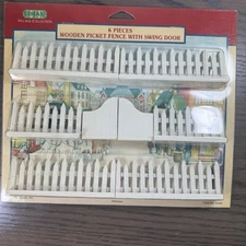 Lemax Village Collection 6 Pcs Wooden Picket Fence w/Swing Door New No. 44090