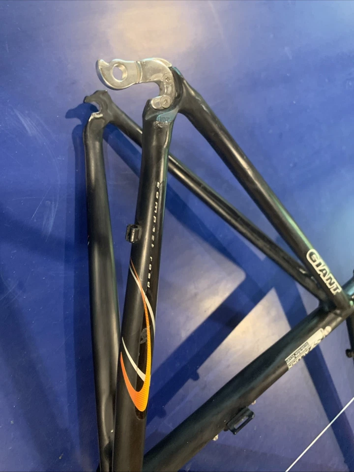 Conjunto de quadro composto GIANT TCR ZERO Aero 44,4 cm - Imagem 2 de 4