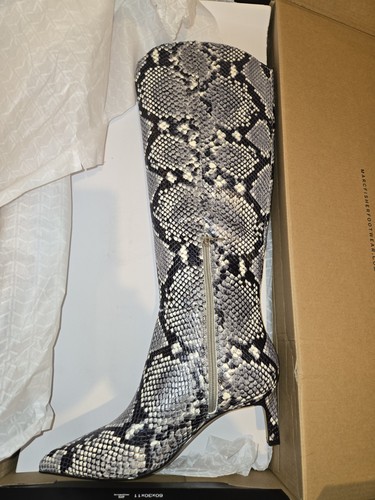 Marc Fisher Women's Stiletto Snakeskin 7.5 Quinnie 3