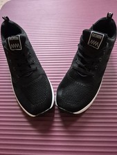 Sneakers in schwarz/weiß Größe 45 Neu Nie getragen