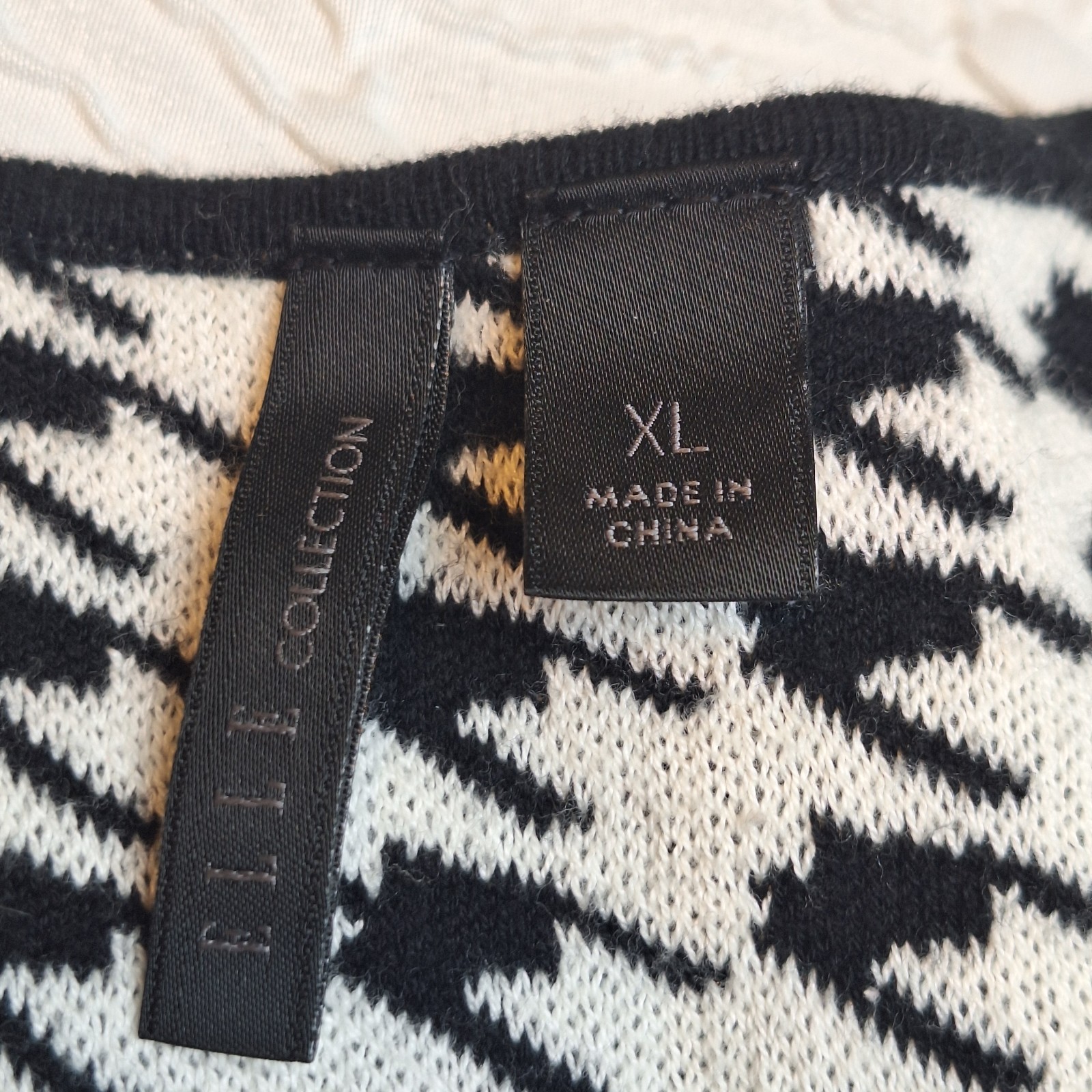 Elle Collection Houndstooth Patterned Peplum Swea… - image 4