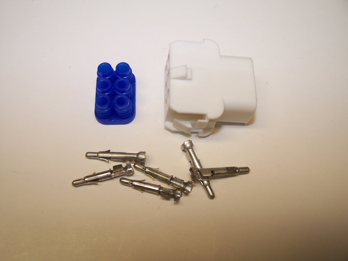 non. 1 WHITE 6X OEM Amp/Tyco Mate-N-Lok Lock FEMALE connector