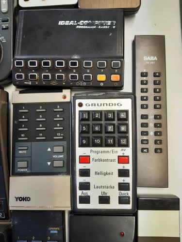 Lot of 26 Vintage Remote Control -ITT Grundig Nordmende Sony Telefunken Saba Philips - Picture 6 of 16