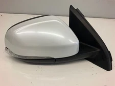 11-18 Volvo S60 Right Power Folding Side View Mirror 707 Crystal White 31402636