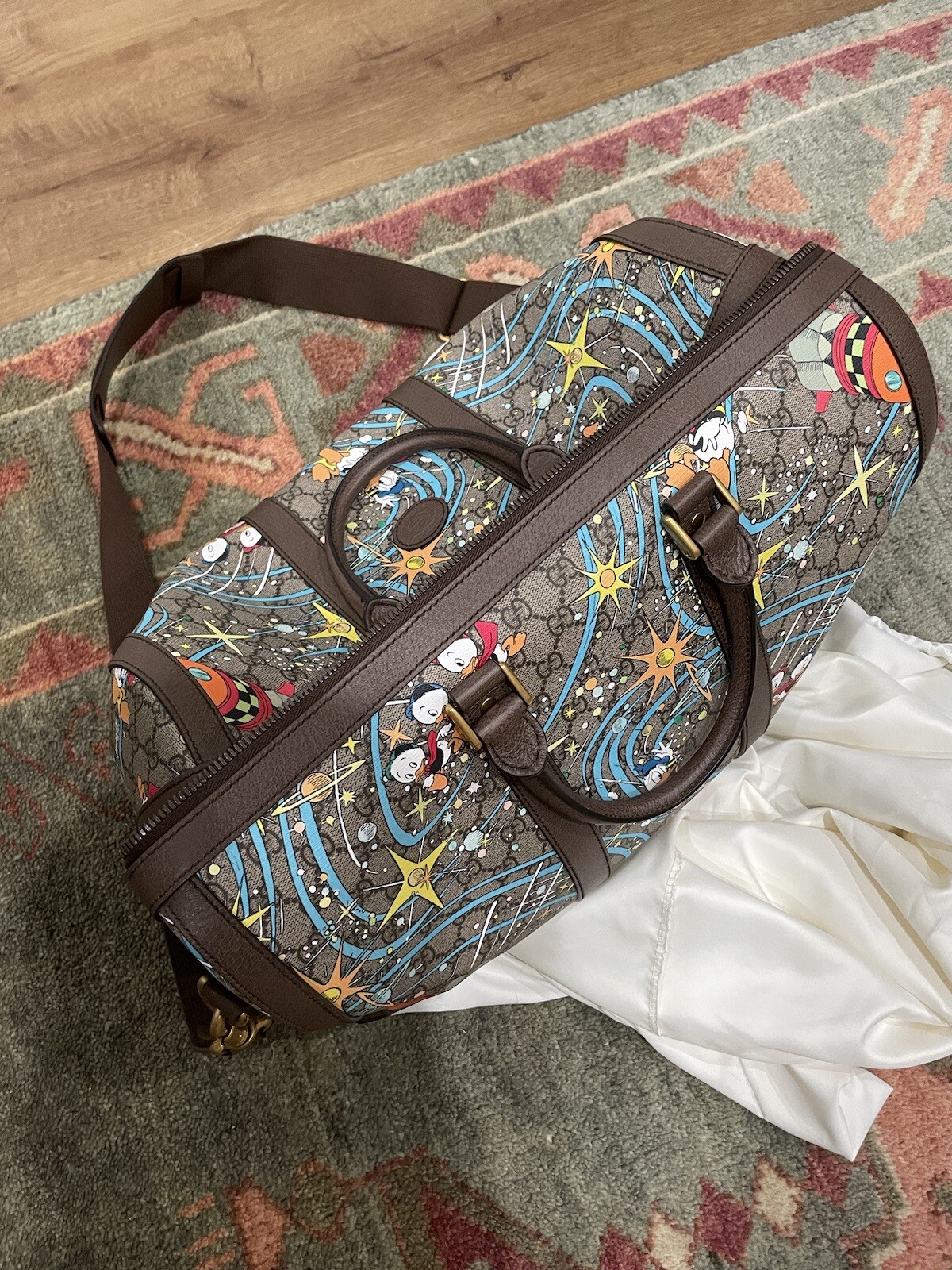 gucci disney donald duck duffle bag Gem