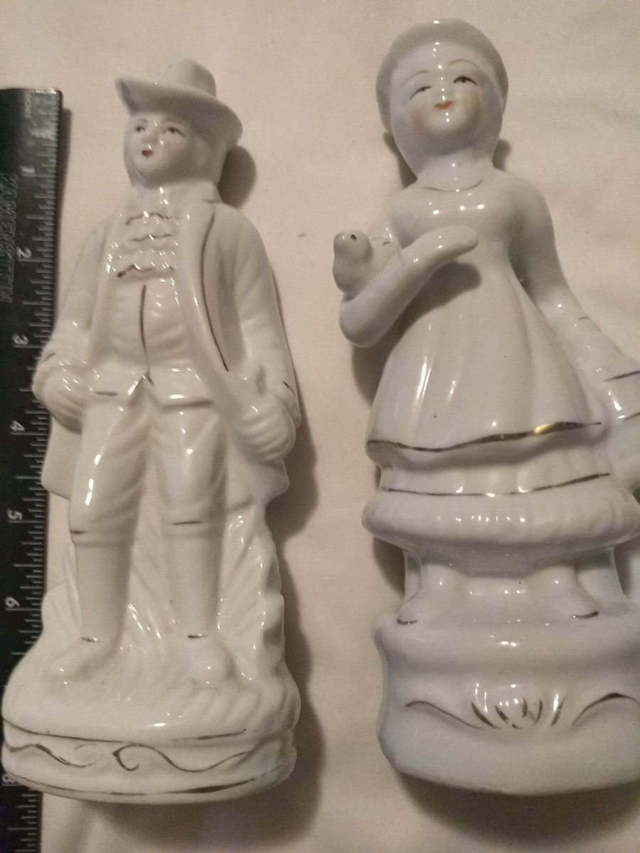 USA ビンテージ、コロニアルガールx2 Vintage Set of 2 Colonial Man And Woman Figurines White Gold Trim