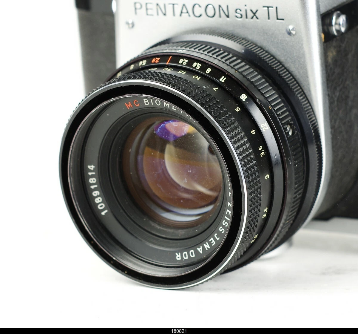 * Camera Pentacon Six With Lens Zeiss Black Biometar 80mm f/2,8 MC