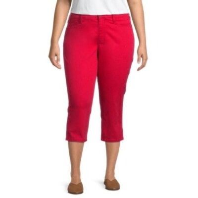 Johns Bay Women's Rumba Red Petite Mid-Rise Capri Pants NWT