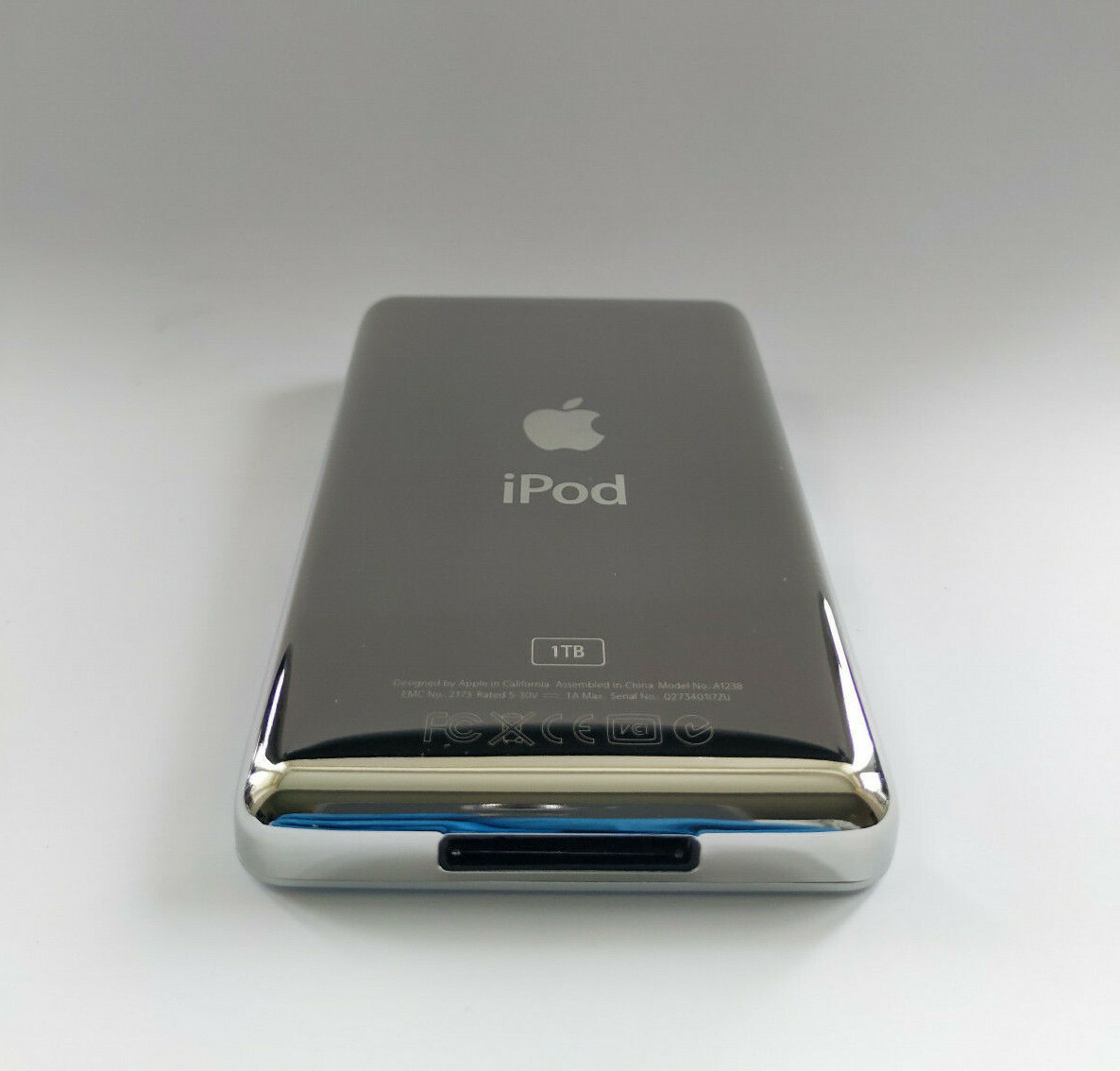 1TB iPod Classic 7th Generation | 2200mAh Battery & Flash Memory