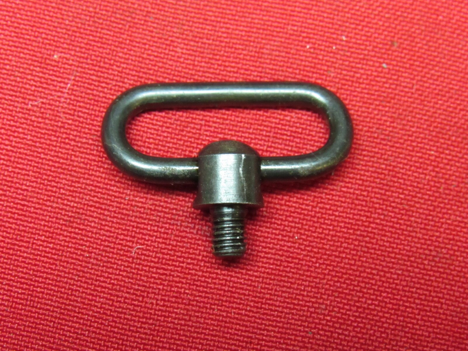 Mossberg 500 & 590 Fixed Sling Swivel on Stud Distintec