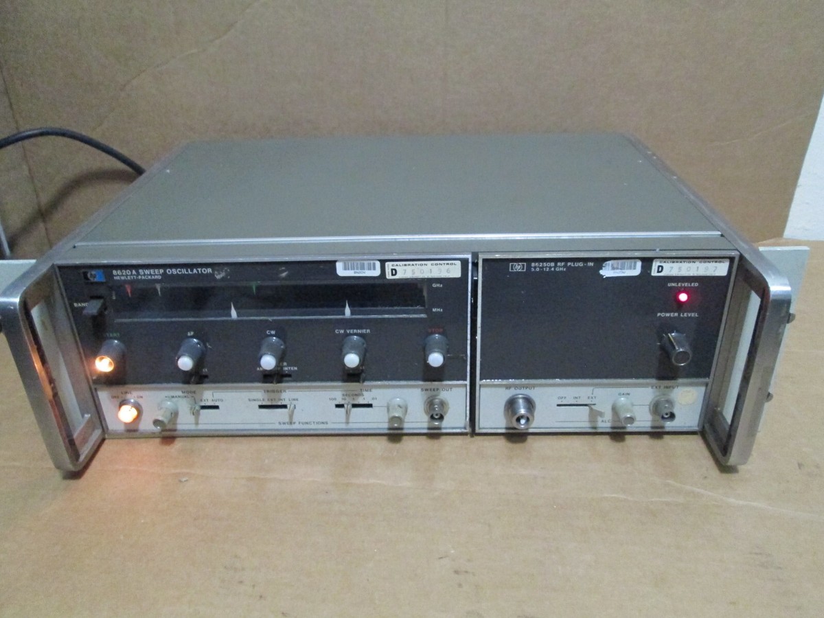 HP 8620A Sweep Oscillator With HP 86250B RF Plug-In 5.0-12.4 GHz