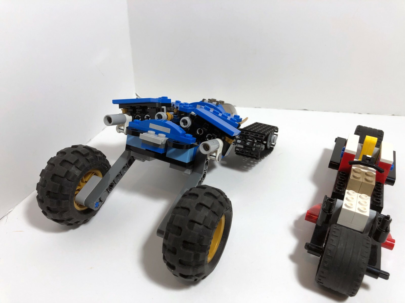 Picture 3 of 8