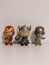 Hot Toys Cosbaby Marvel Zombies Iron Man & Thor Vinyl Bobblehead Figures Bundle