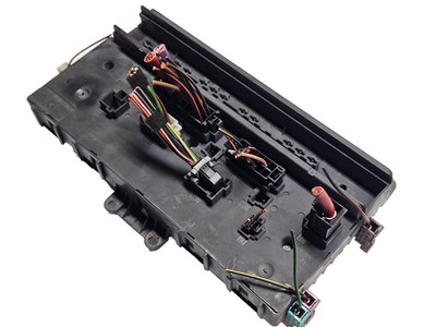 Mercedes Vito Viano Fuse Box A 6395450401  