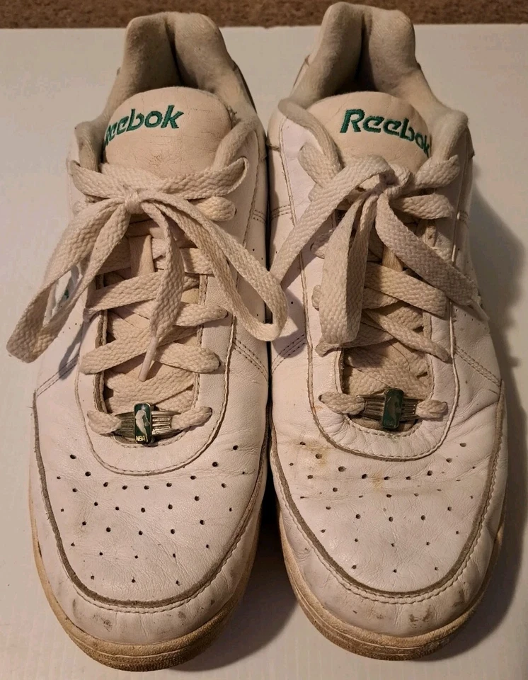 Tenis de baloncesto Reebok de colección para hombre difíciles de encontrar Boston NBA Celtics TALLA 11 con cordones Foto 3 de 4