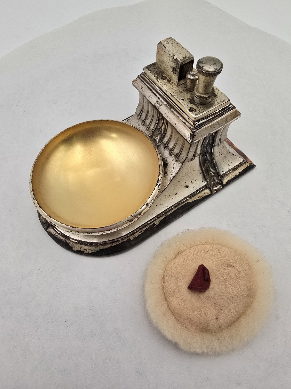 Antique Ronson Touch Tip Vanity Table Top Lighter Powder Puff Art Deco