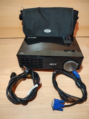Beamer Acer X1261 (DNX0818) DLP,HD-Ready mit Fernbedienung und Kabel (Strom/VGA)