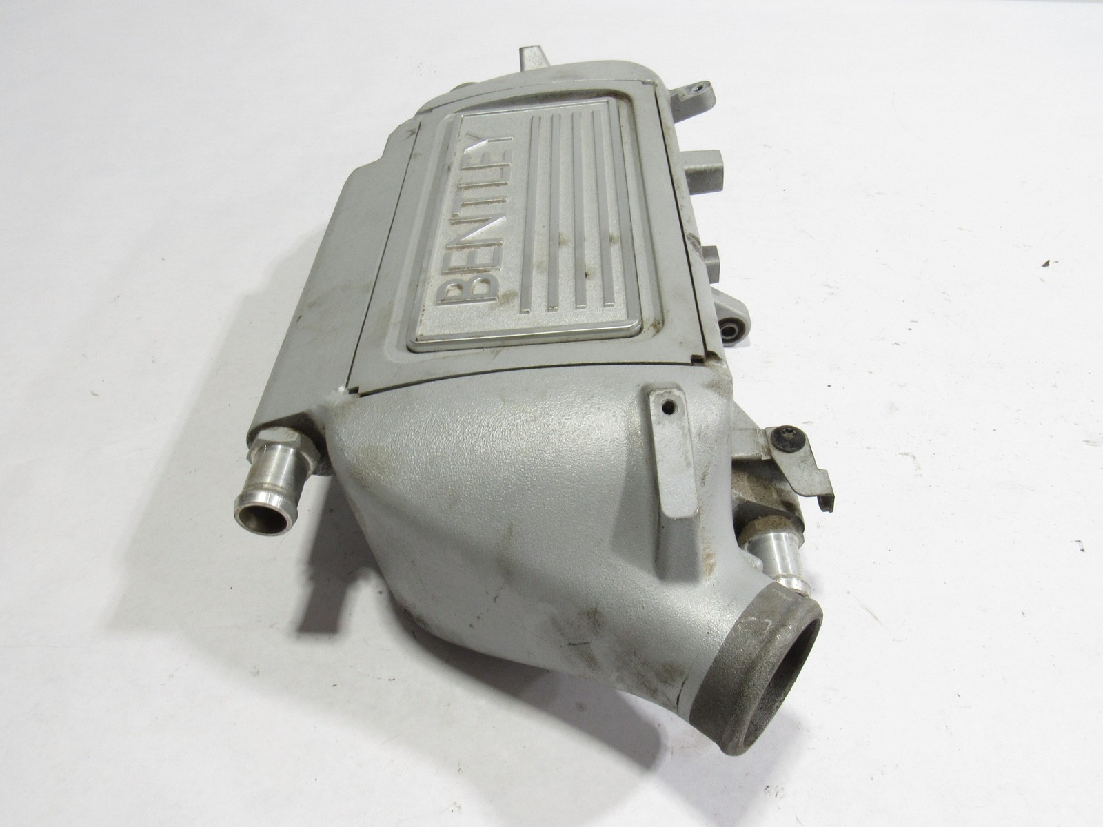 10-20 Bentley Mulsanne 2012 6.75L Left Engine Turbo Intercooler Air Cooler Y2