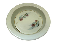 VINTAGE AUSTRALIAN POTTERY HAND PAINTED LEAF DECORATED CERAMIC PLATE STAMPED BR