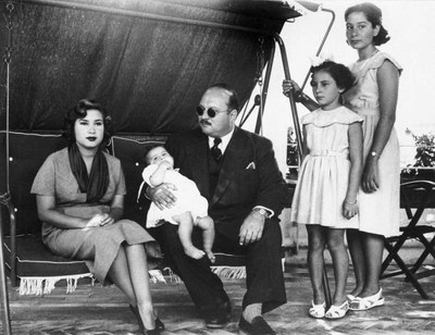 King Farouk Egypt with wife Narriman Sadek son Fuad II a swing two- Old Photo