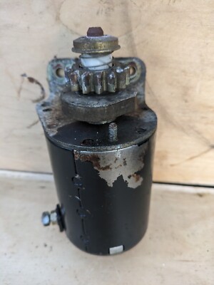 Briggs & Stratton Anlasser aus einem 12,5 PS I/C leisen Motor. 14 Zähne. 