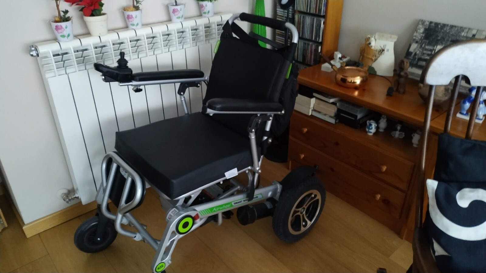 Silla de ruedas eléctrica plegable s l1600 - Silla de ruedas eléctrica plegable