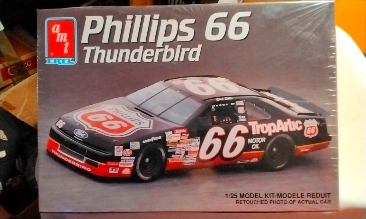 自動車 AMT Ertl Phillips 66 Thunderbird 1/25 AMT Phillips 66 Model Kit #8754 1/25 Chad Little Ford Thunderbird