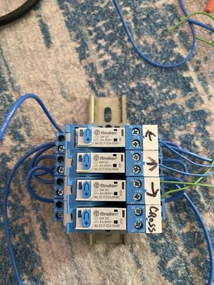 Finder 97.02 Relay Socket 8A 250V 24VDC Relay 46.52.9.024.0040 Tested Working X4
