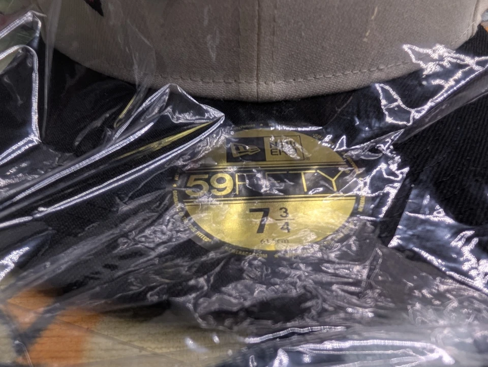 New Era NCAA San Diego State Aztecs Retro Style Script 59FIFTY Hat 7 3/4 - Image 2 of 4