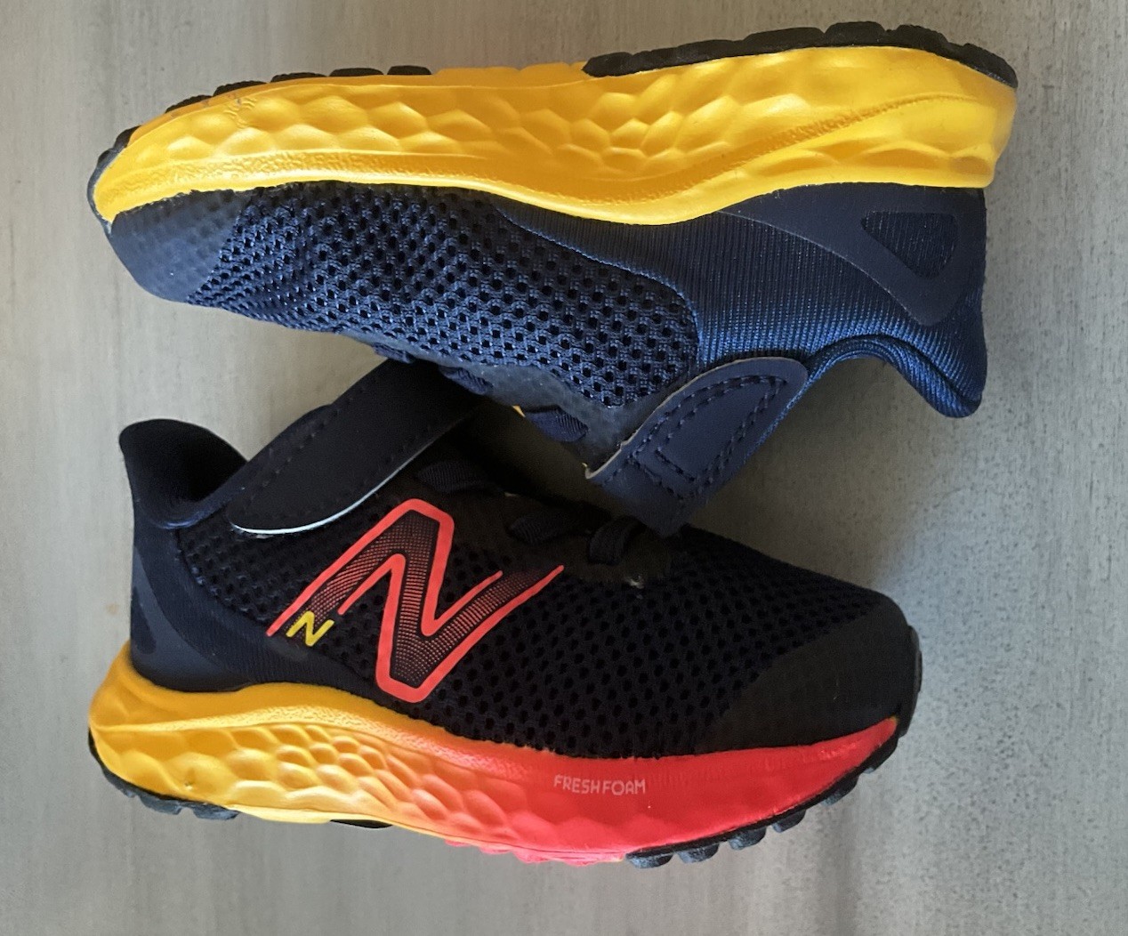 New Balance Running Shoe - Toddler Size 5T - Top Strap