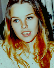 MICHELLE PHILLIPS - 4"X6" PHOTOGRAPH MICHELLE PHILLIPS - 4"X6" PHOTOGRAPH