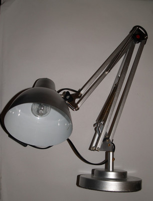Anglepoise Typ Schreibtischlampe silberfarben - benötigt 1 x max 9 W E14 Glühbirne