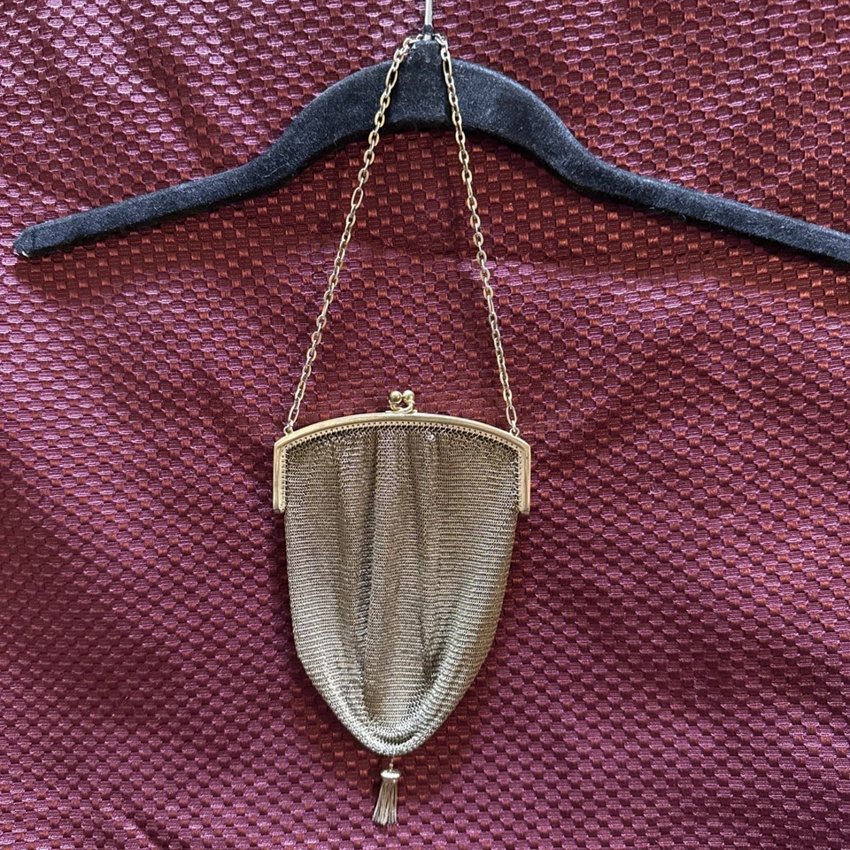 Bonita cartera vintage alemana de plata victoriana de malla Chatelaine 1890-1920 tono dorado Foto 2 de 4