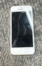 Apple iPhone 5 White Phone Not Turning on for Parts Only