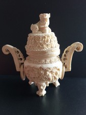 Vintage Chinese Lion Dog Resin Incense Burner/Holder