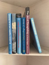 Diverse Gleitschirm  Paragliding Bücher: Fluggebiete, Thermikbuch, Standardwerke