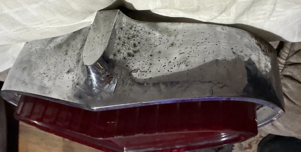 Oldsmobile Dynamic 88 1959 conjunto de luz trasera derecha Foto 2 de 4