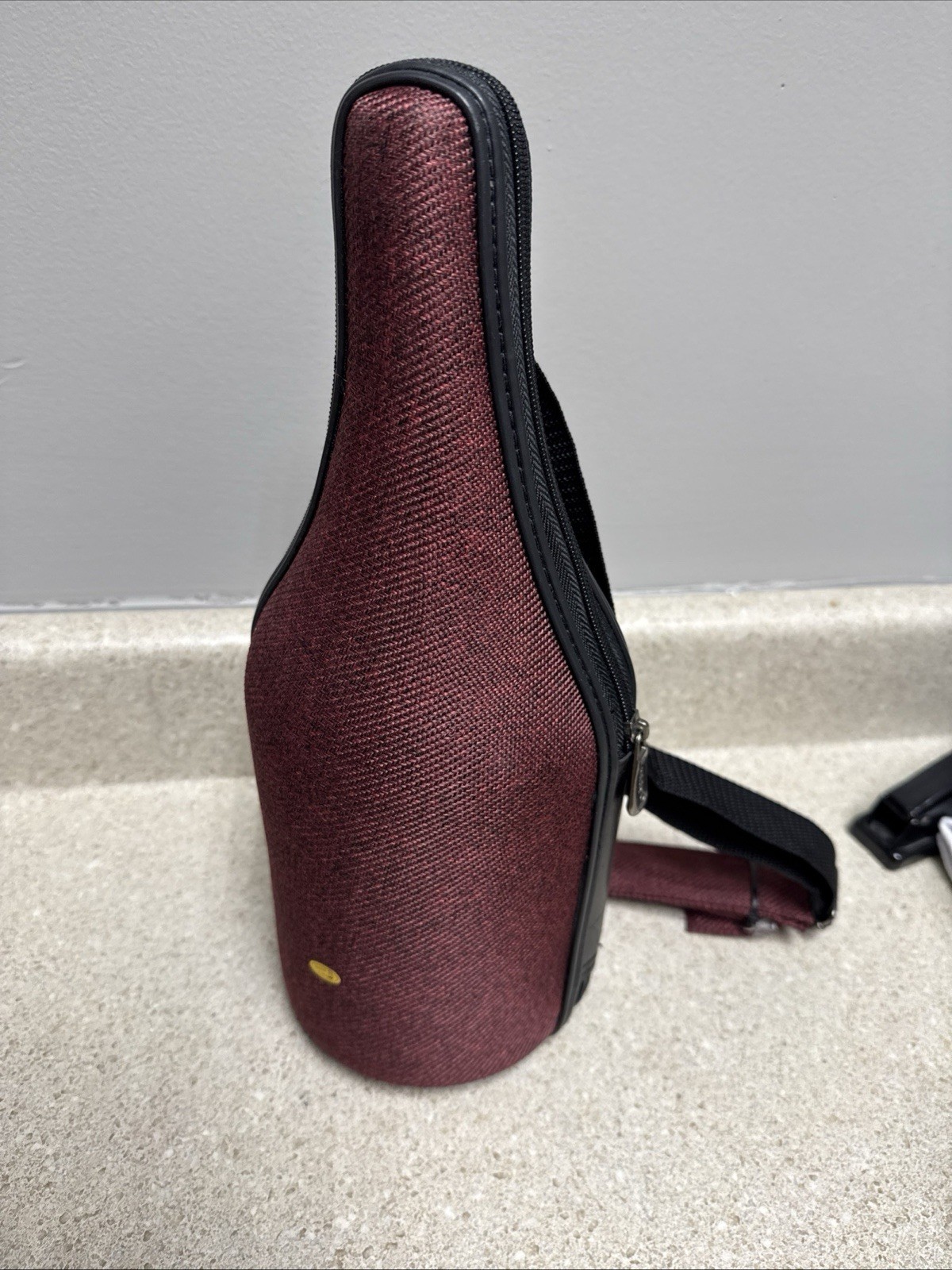 Wine Bottle Carrier Caddy O Burgundy Cooler Insulated Hand Strap