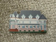 VTG Cats Meow Village “Cornerstone Inn” Nashville Tennessee Wooden Shelf Sitter