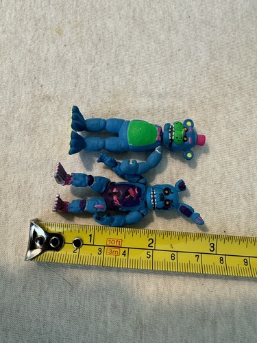 2 Figure articolate Five Nights At Freddy's Blacklight - Foto 3 di 4