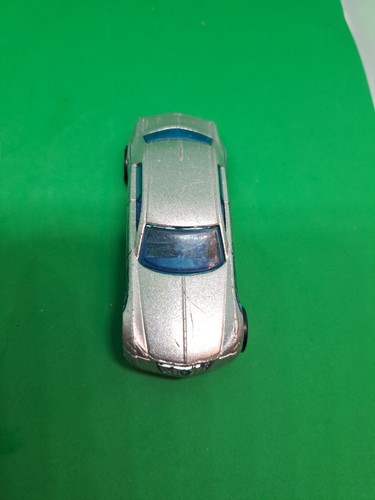 Hot Wheels 2003 Cadillac V-16 TM GM SILVER WITH BLUE FLAMES - Picture 6 of 7