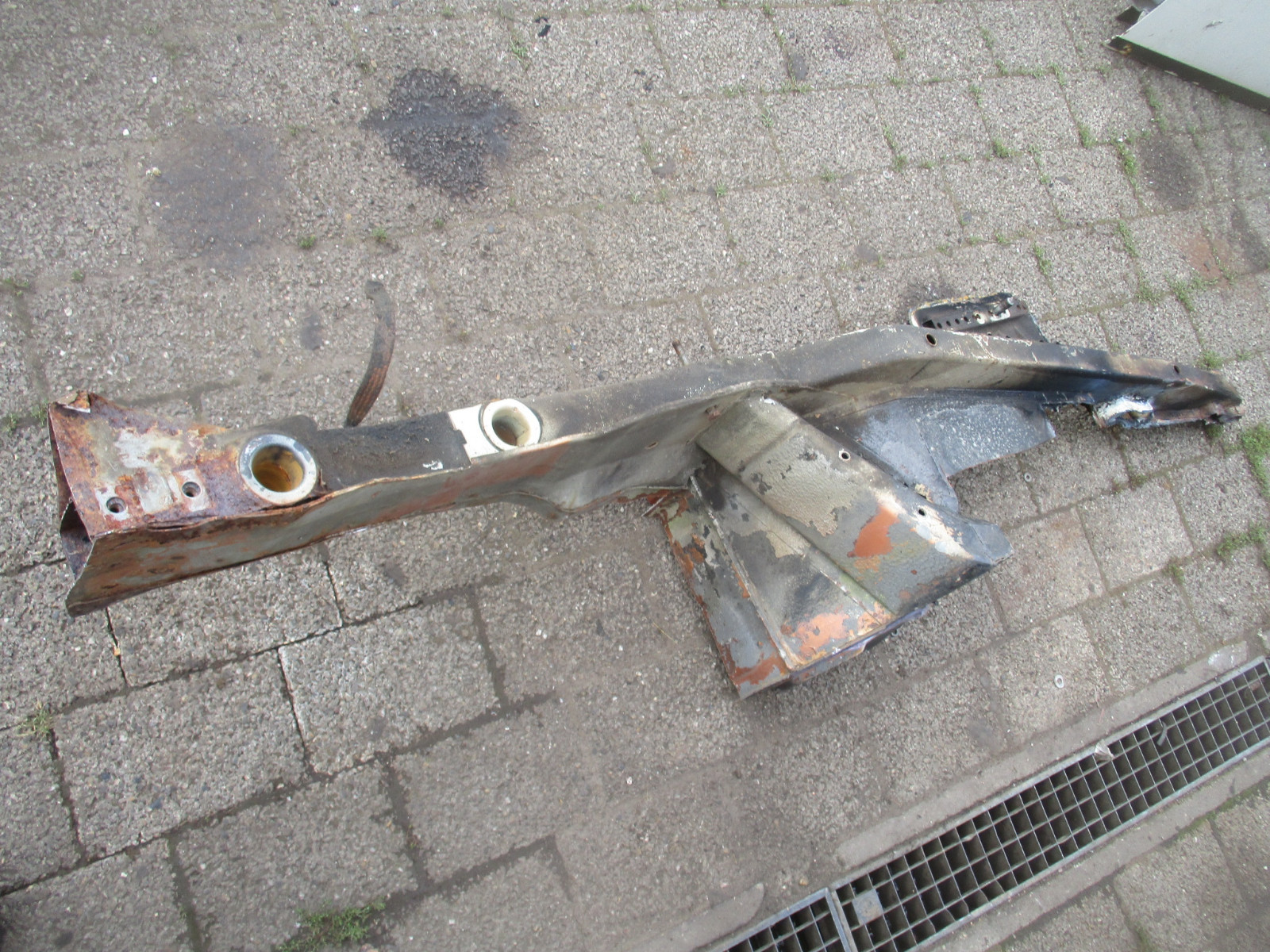 Bild 1 von 12